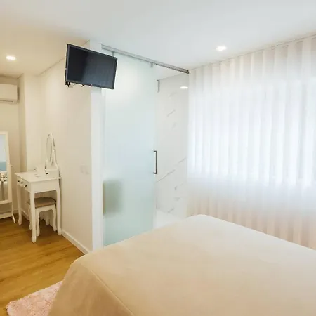 Lady Laura Figueira da Foz