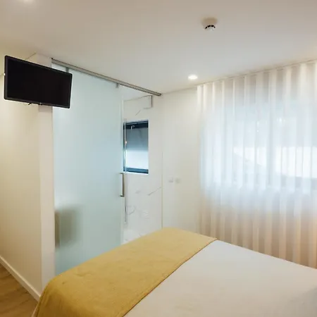 Lady Laura Figueira da Foz