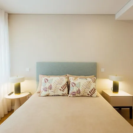 Lady Laura Figueira da Foz